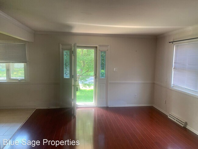 Foto del edificio - 4 br, 2 bath House - 429 Essex Rd.