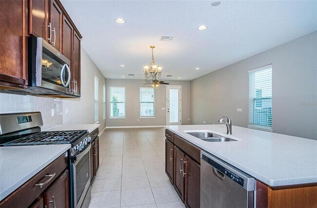 Foto del edificio - 7139 Bowspirit Pl