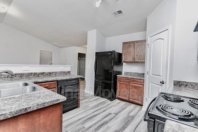Foto del edificio - 46 Jones Creek Cir