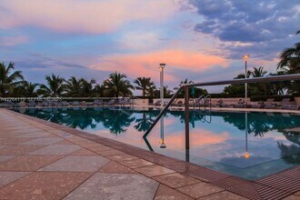 Building Photo - 100 Lincoln Rd