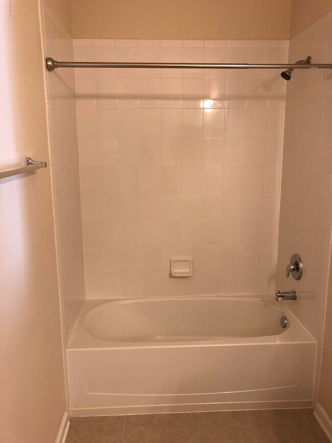 Foto del edificio - 2200 Marsh Hawk Ln