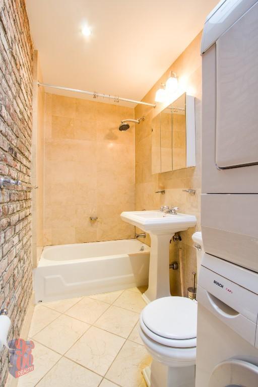 Foto del edificio - 120 Christopher St