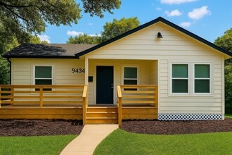 Building Photo - 9434 Rhode Island St