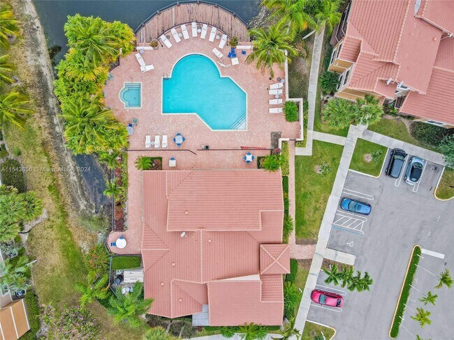 Foto del edificio - 8801 Wiles Rd