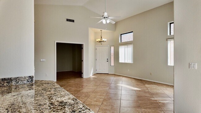 Foto del edificio - Awesome 2bd + office Lakeside home - T-Bir...