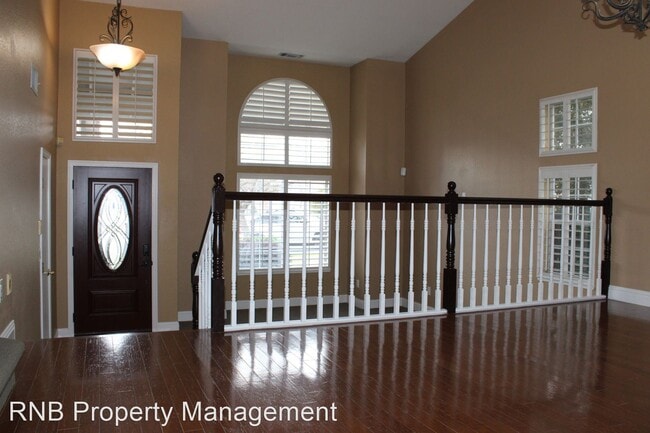 Building Photo - 4 br, 3 bath House - 2733 Field Court
