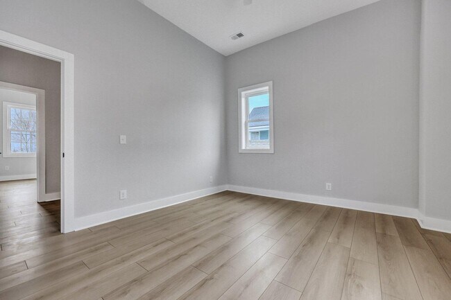 Building Photo - 90 Hanover St