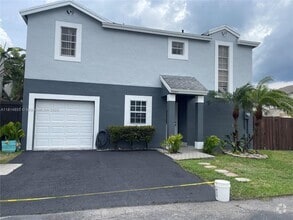 Building Photo - 9044 SW 148th Ct