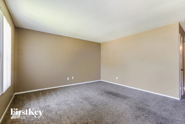 Building Photo - 2486 Clovermere Ct