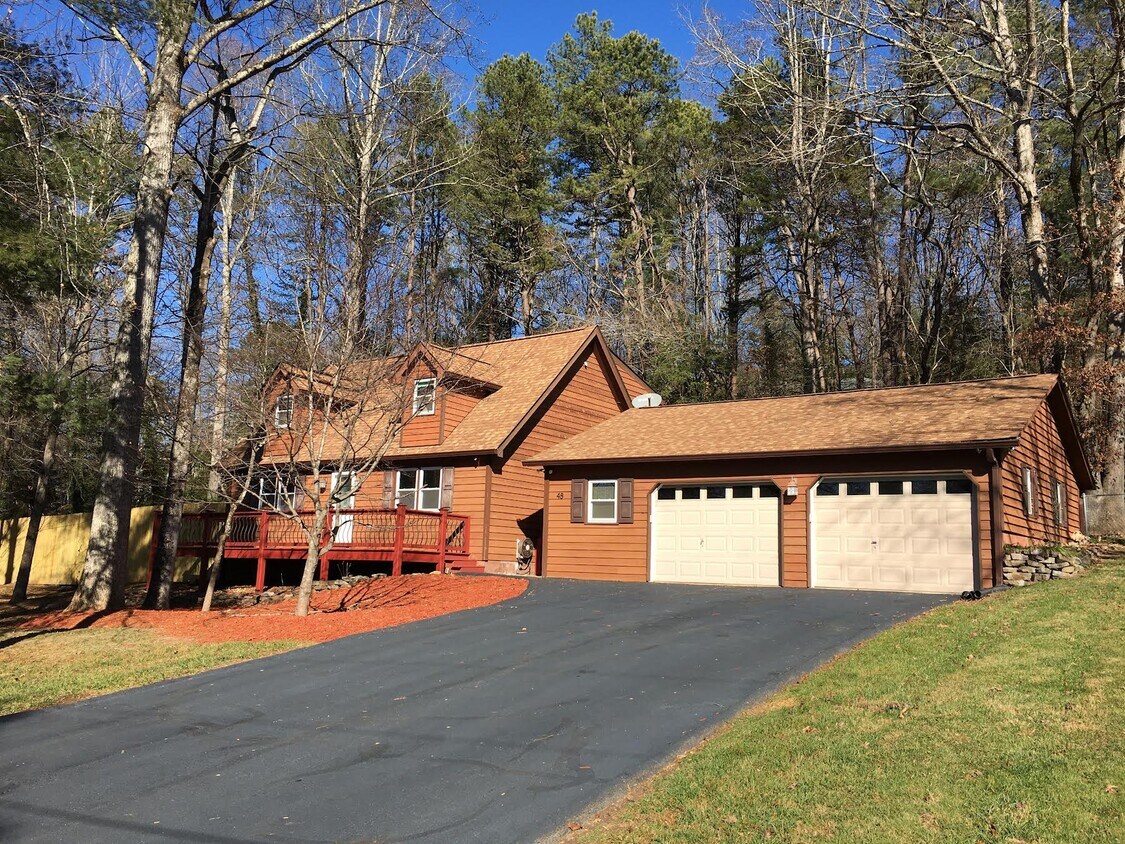 Primary Photo - 48 N Rowe Rd
