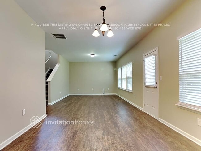 Building Photo - 2170 Stonebrook Dr