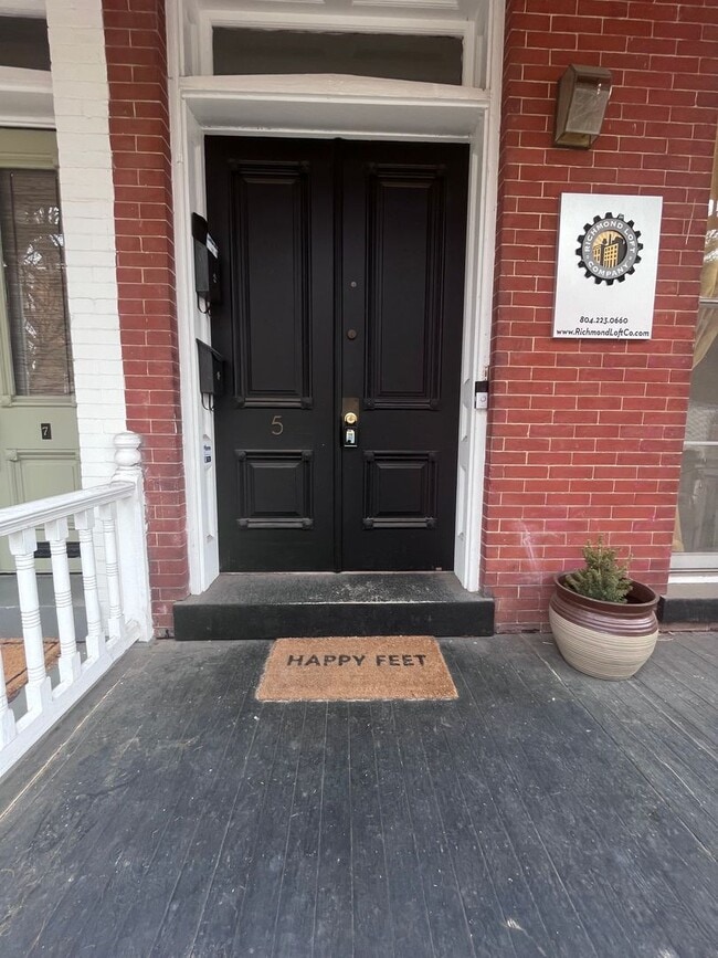 Photo - 5 N Harvie St Apartment