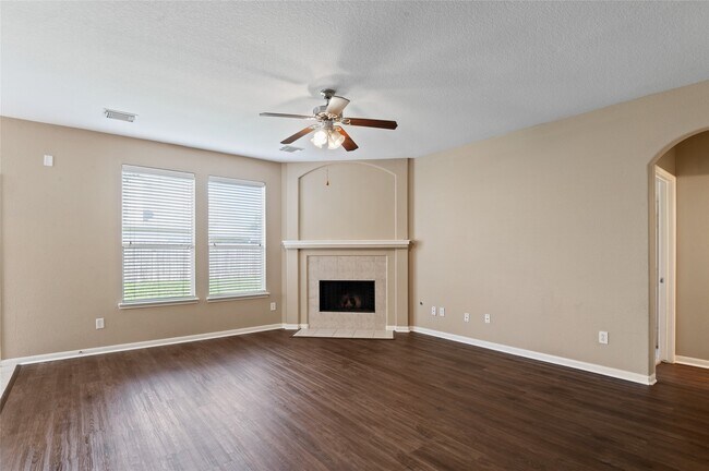 Building Photo - 25218 Melody Oaks Ln