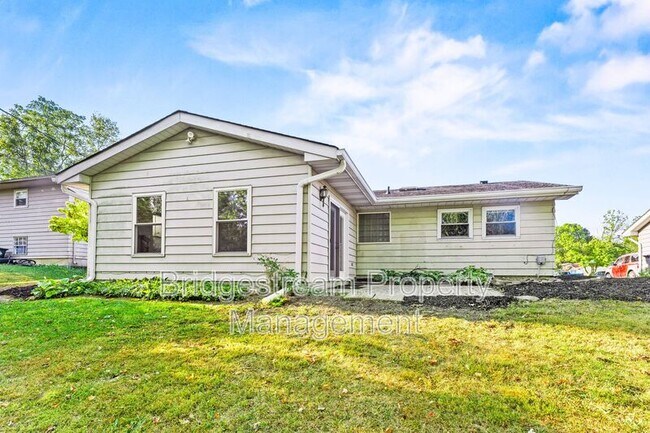 Foto del edificio - 924 Tradewind Dr