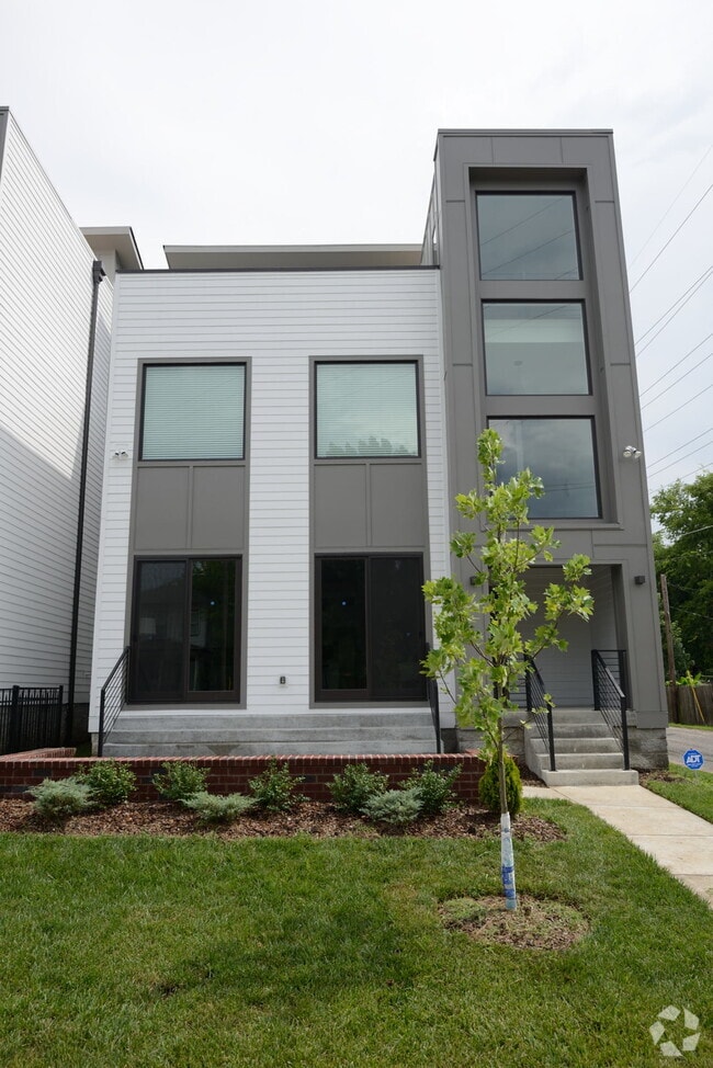 Building Photo - 1207 Tremont Ave