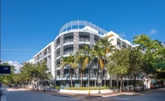 Foto del edificio - 3339 Virginia St