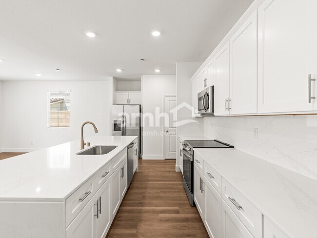 Foto del edificio - 8439 Black Friday Ct