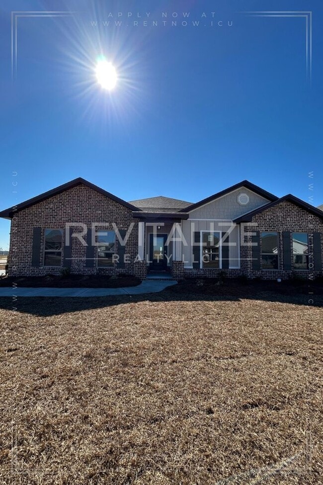 Building Photo - 298 Tillage St