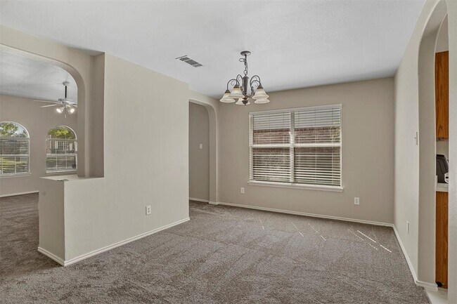 Building Photo - 436 Longshore Dr