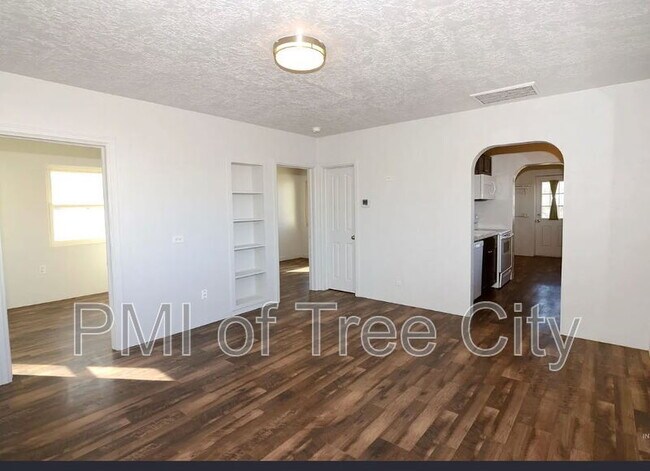 Foto del edificio - 223 N Venice St