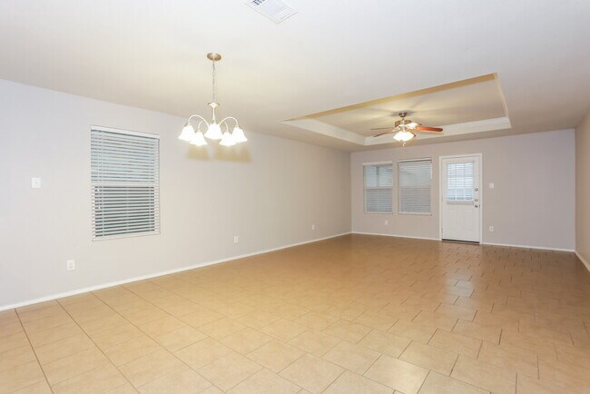Foto del edificio - 128 Feverbush Dr