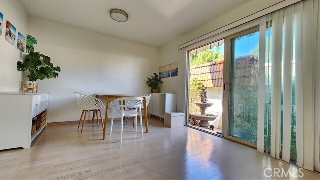 Foto del edificio - 28145 Ridgecove Ct S