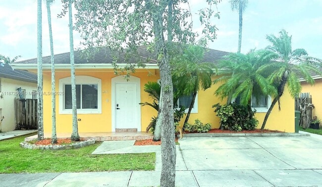 Foto del edificio - 208 SW 15th Pl