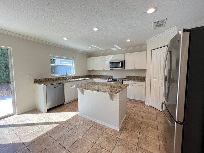 Foto del edificio - The perfect House for rent in Clermont!