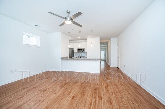 Foto del edificio - 115 W 13th St