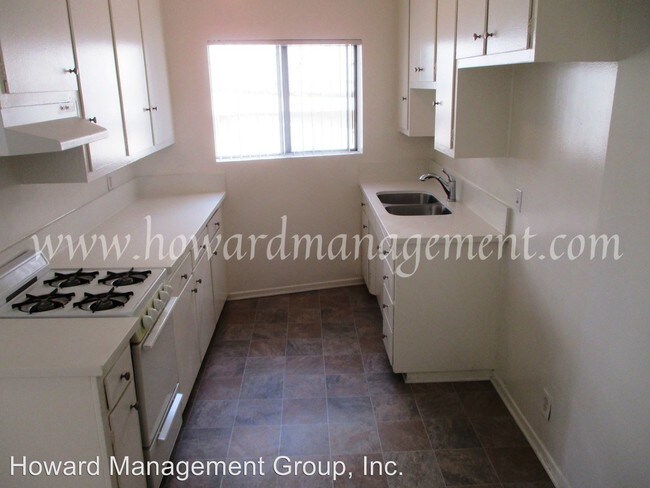 Building Photo - 4250 Lindblade Dr