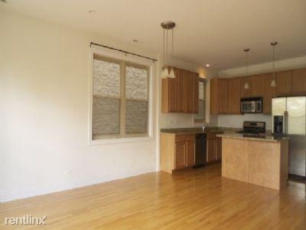Foto del edificio - 2117 W Washington Blvd