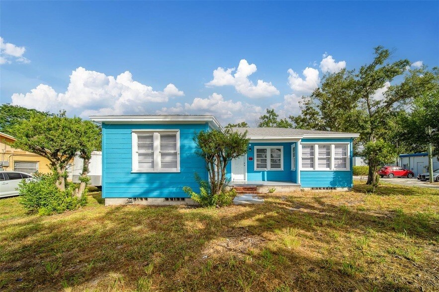 Foto principal - 810 2nd Ave NW