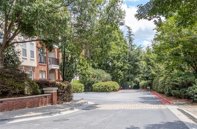 Foto del edificio - 1850 Cotillion Dr