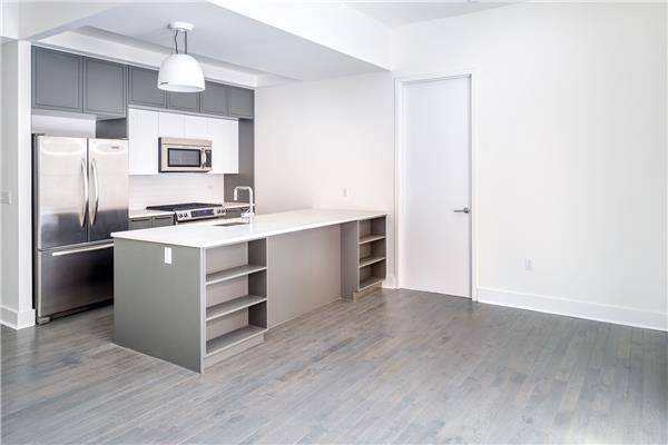 Building Photo - 416 W 52nd St