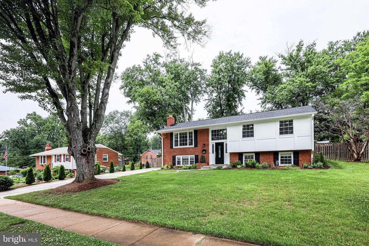 7504 Dolce Dr, Annandale, VA 22003 House Rental in Annandale, VA