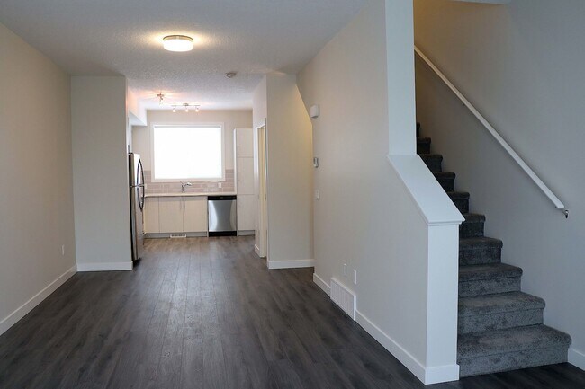 Building Photo - NEW Townhouse for Rent