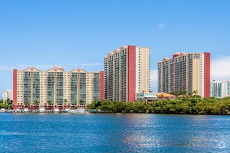 Building Photo - Intracoastal Yacht Club