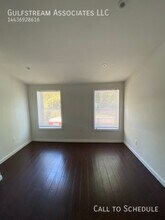 Building Photo - 122 S Carlton St