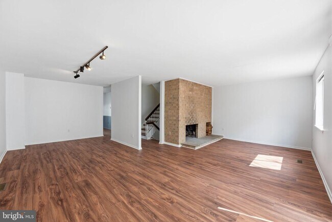 Foto del edificio - 1747 Cy Ct