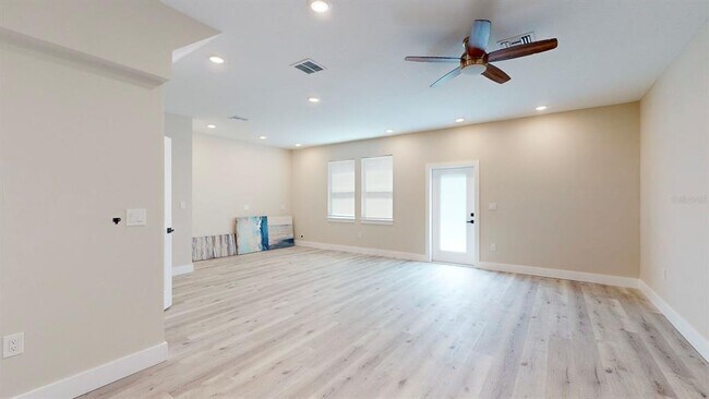 Foto del edificio - 2738 16th Ave N
