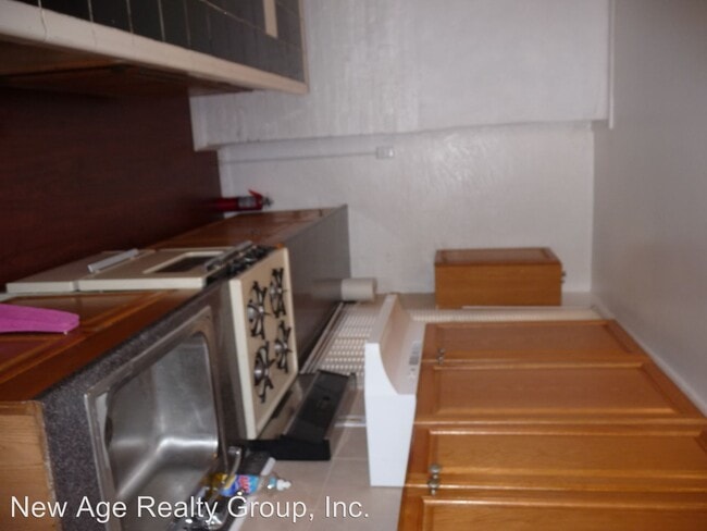 Building Photo - 4401 Sansom St