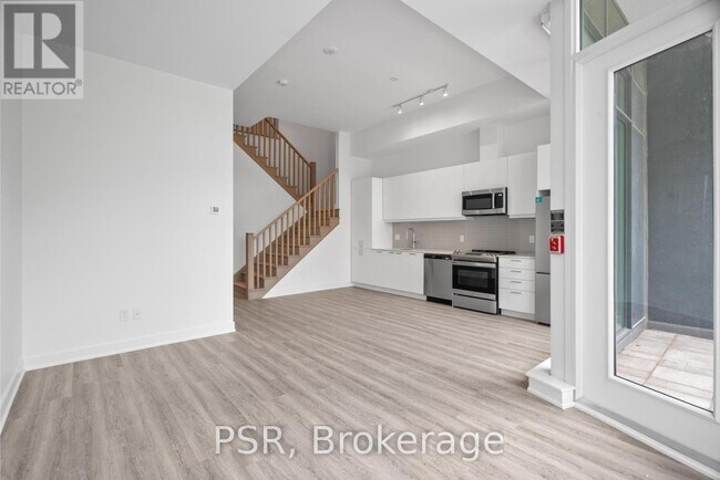 Building Photo - 200 Deerfield Rd