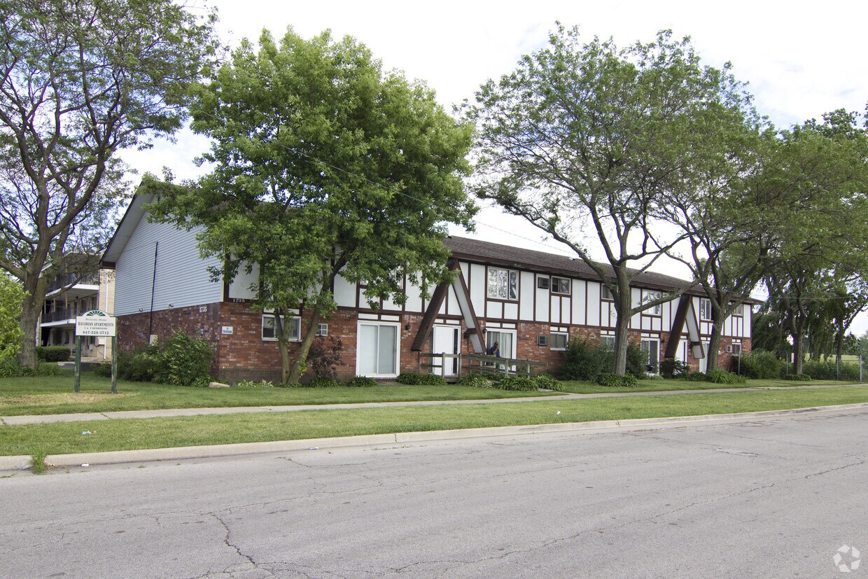 Primary Photo - 1735 Longview Rd