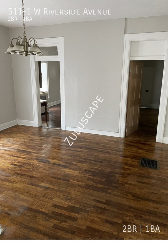Foto del edificio - 511-1 W Riverside Avenue-