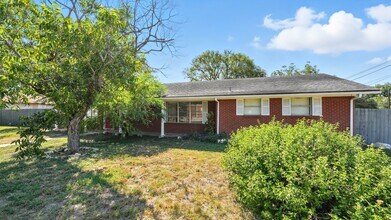 Building Photo - 476 Granada Dr