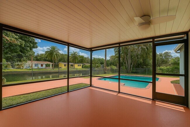 Foto del edificio - 5232 SW 92nd Terrace