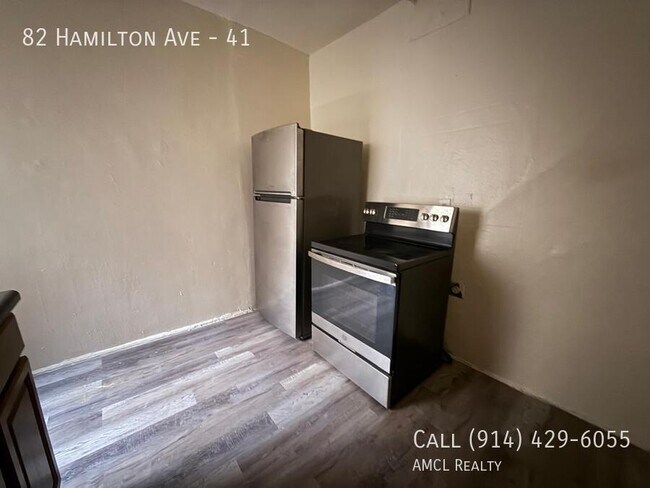 Building Photo - 82 Hamilton Ave