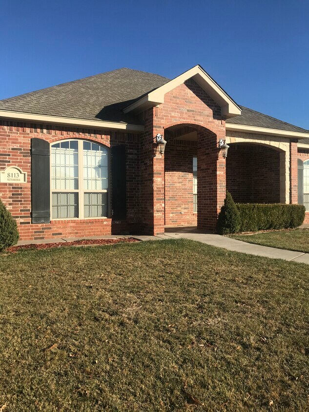 Foto principal - 8113 Alexandria Ave