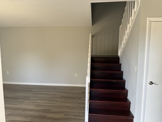 Foto del edificio - 3221 Meridian Way S