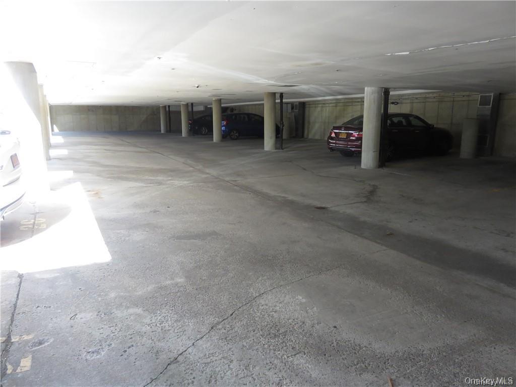 Foto del edificio - 36 Greenridge Ave